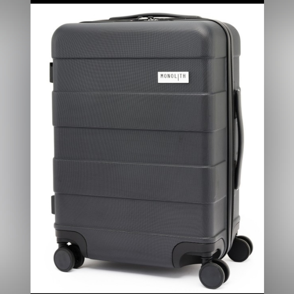 20" Monolith Pioneer Carry-on Suitcase